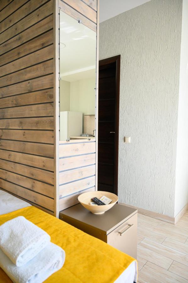 Space Apart Hotel Łuck Zewnętrze zdjęcie