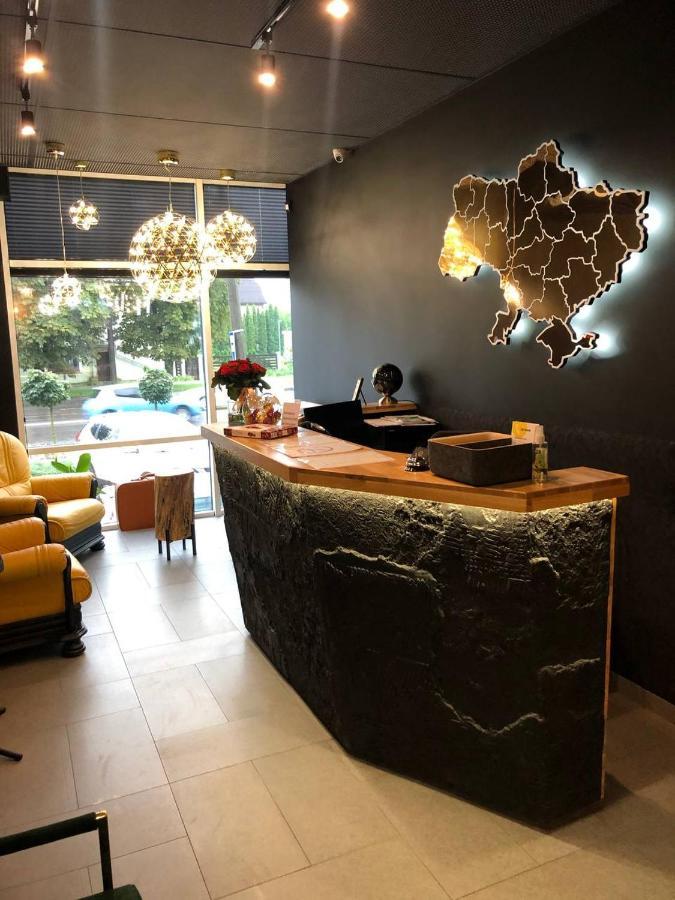 Space Apart Hotel Łuck Zewnętrze zdjęcie