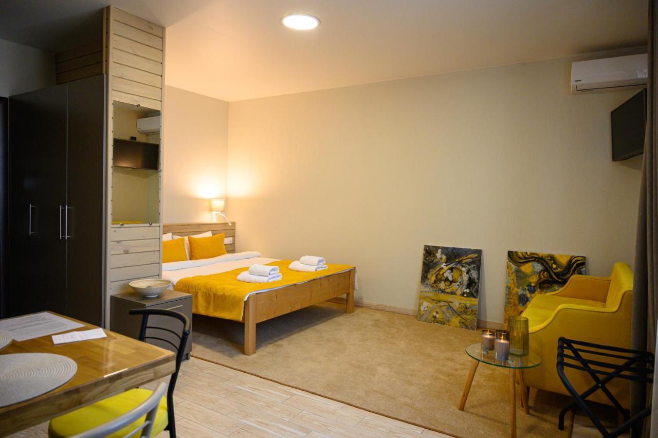 Space Apart Hotel Łuck Zewnętrze zdjęcie