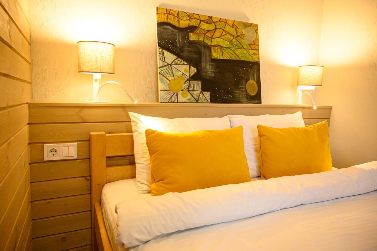 Space Apart Hotel Łuck Zewnętrze zdjęcie