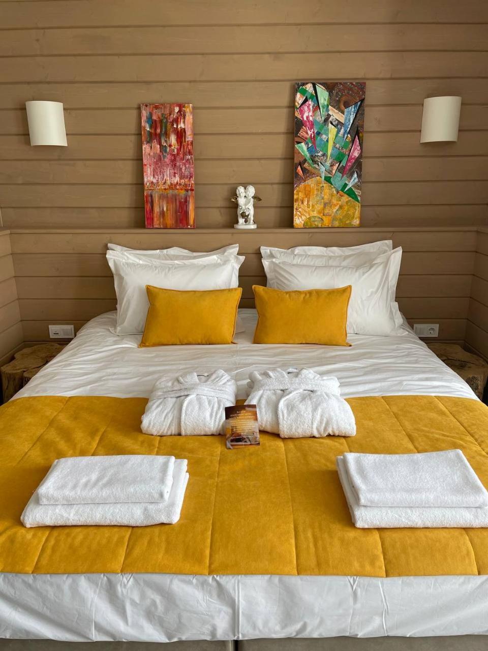 Space Apart Hotel Łuck Zewnętrze zdjęcie