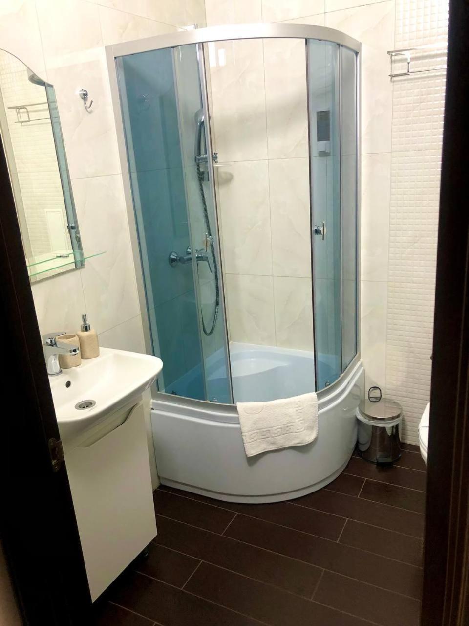 Space Apart Hotel Łuck Zewnętrze zdjęcie