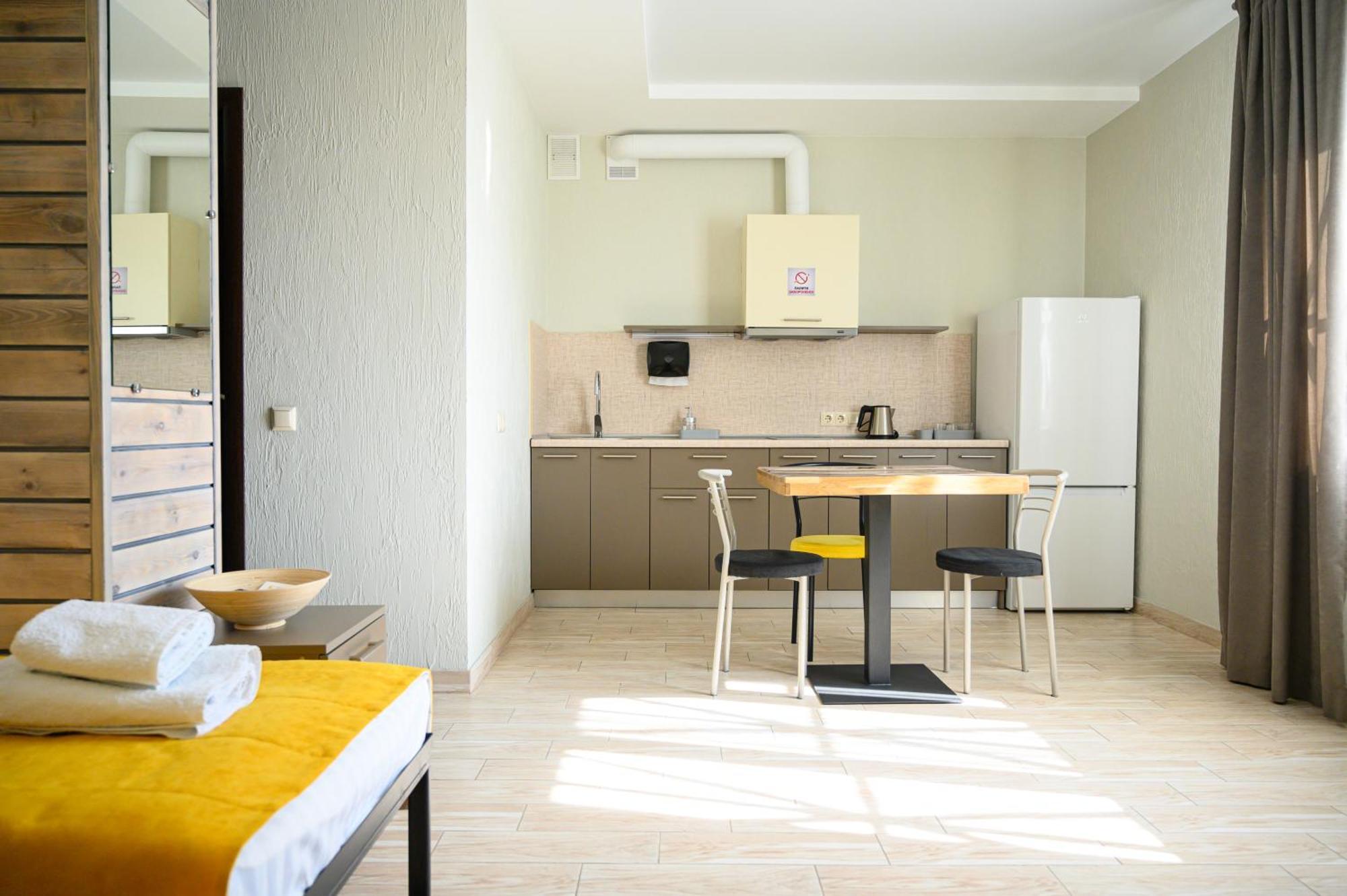 Space Apart Hotel Łuck Zewnętrze zdjęcie